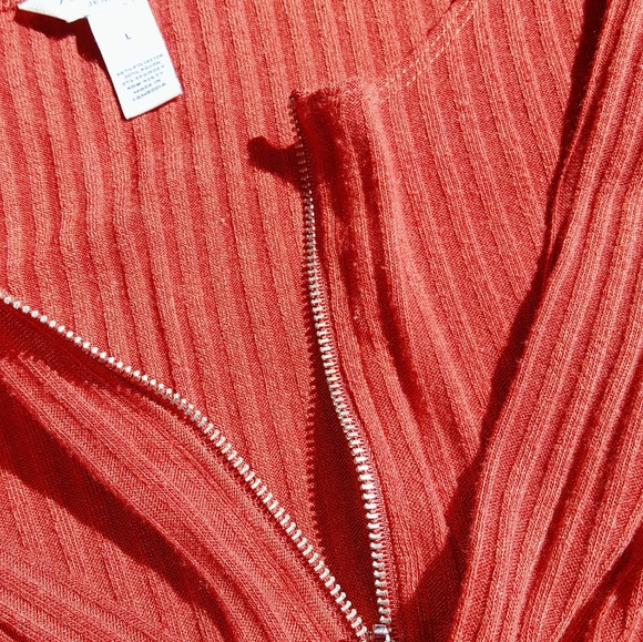 A Autumn colored long sleeve shirt - Picture 4 of 5